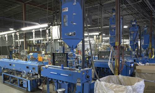 extrusion-machines-in-factory-srjpg