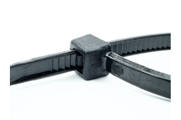 Black Nylon Cable Ties Close Up.jpg